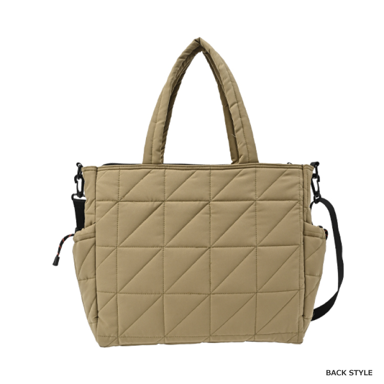 【KiU】スクエアパデッドマルチパーパストートバッグ アイボリー アイボリー