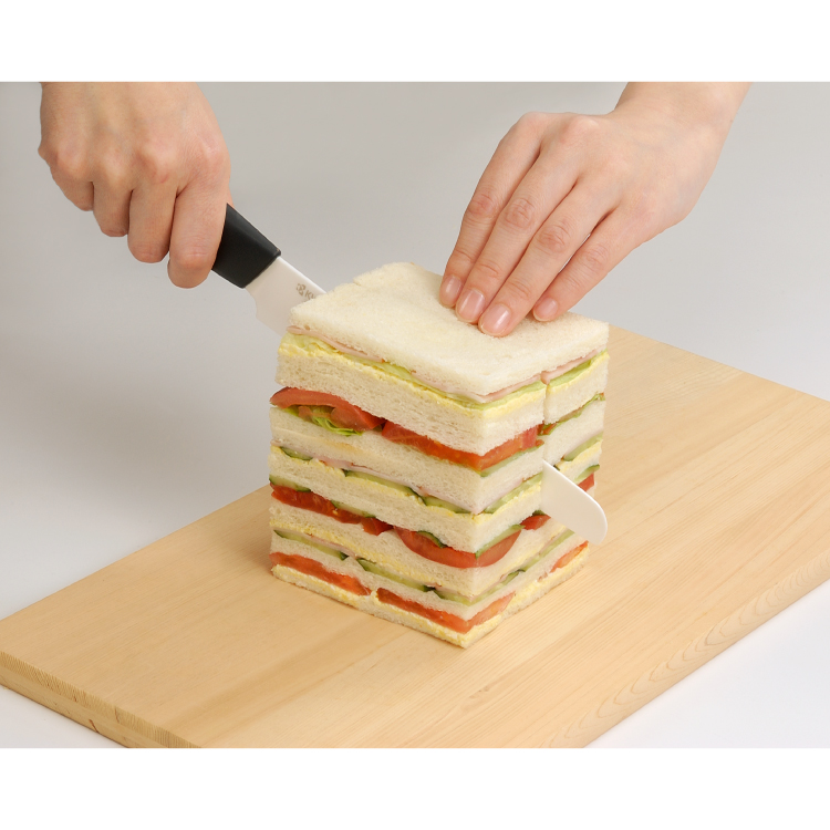 京セラ パン切りセラミックナイフ