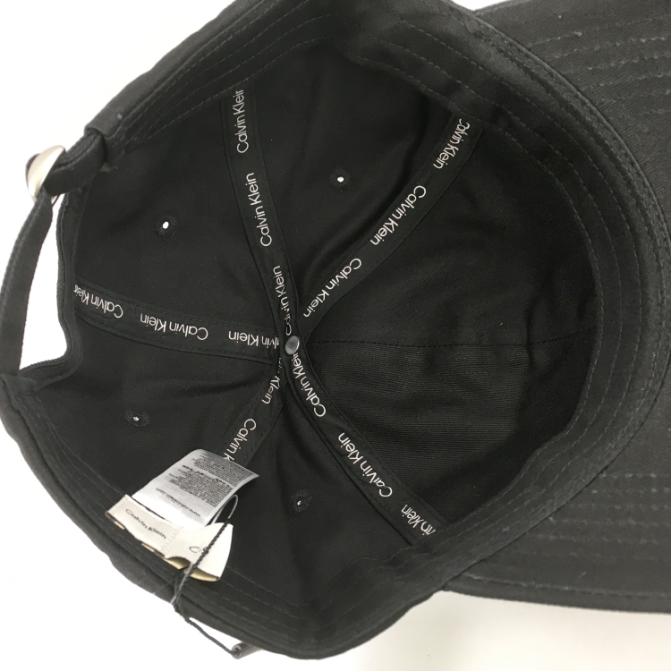【Calvin Klein/カルバンクライン】LARGE MONOGRAM EMBROIDERY CAP black