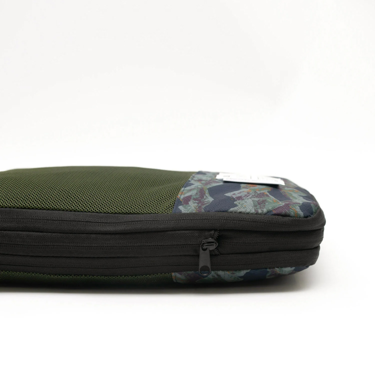 【KiU】パッカブルコンプレッションポーチ スターペイズリー スターペイズリー コンプレッションポーチ