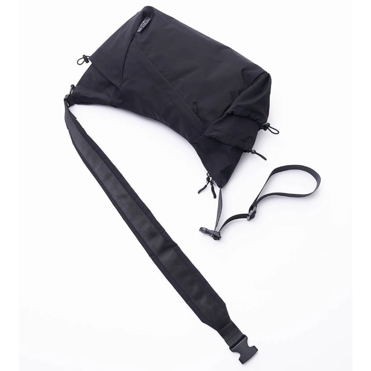 【KiU】ナイロンクロスボディショルダーバッグ ブラック ブラック