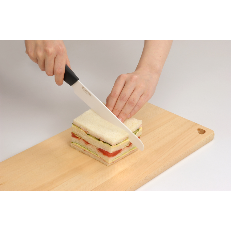 京セラ パン切りセラミックナイフ