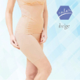 ベージュ