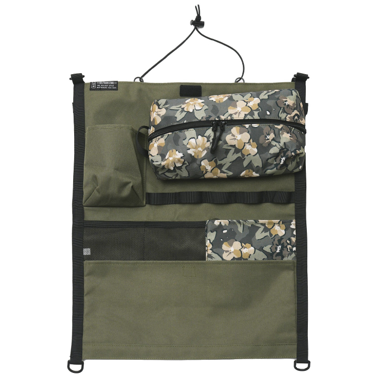 【KiU】ハンギングシートポケット カーキ カーキ