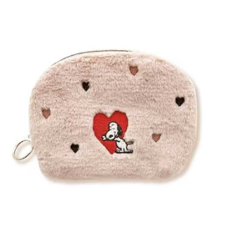 【SNOOPY】スヌーピー　ティッシュポーチ　ボアハート