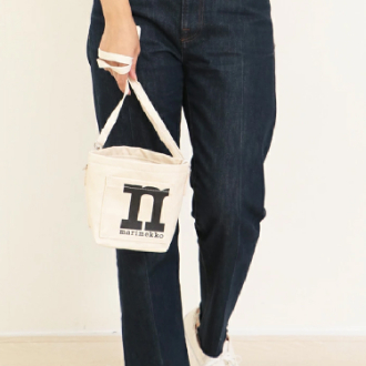 【marimekko】マリメッコ　ショルダーバッグ　Mono Mini Crossbody Solid