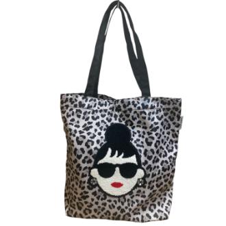 【HAPPY　FACE】ハッピーフェイス　EMMA相良刺繍　顔トート