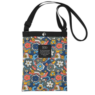 【KiU】600D サコッシュミニ ハッピーフラワー