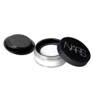 〔ブランドコスメセール〕［48］【NARS】 ナーズ ライトリフレクティング セッティングパウダー ルース