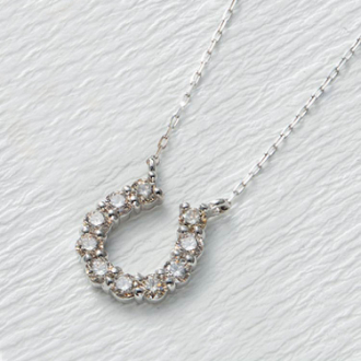 [お年玉セール]Pt馬蹄ダイヤモンドペンダント