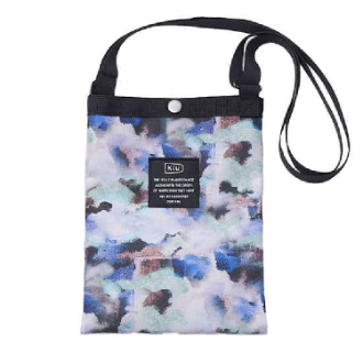 【KiU】600D サコッシュミニ アーバンヘイズ