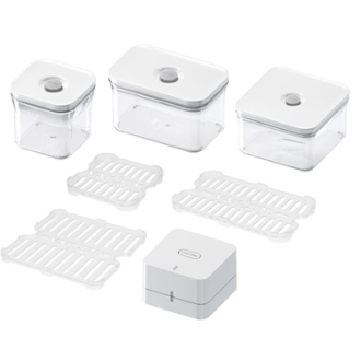 VAKUEN. 真空保存容器7Pセット(Basib3点+ネット３点+真空ポンプ)【先行予約開始！4月上旬頃入荷予定】