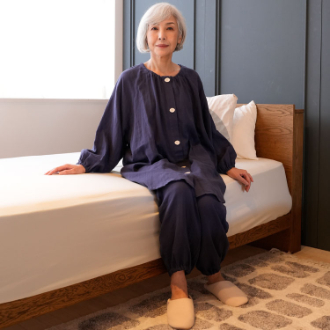 [アーリーサマーセール]〔着る保湿クリーム〕婦人機能性ルームウェア（チュニック丈）  ネイビー  MP