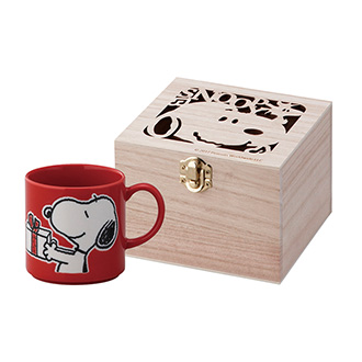 【SNOOPY】スヌーピー　 木箱入マグ ( happy holiday )