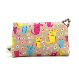 【ai sayama】アイ サヤマ　がま口仕切りアリ カードケース　招き猫